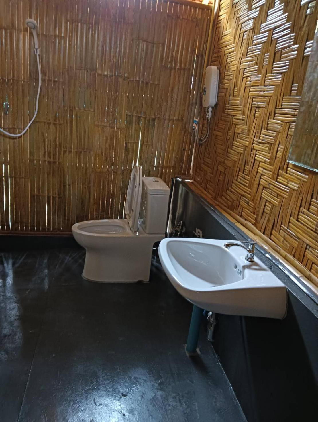 Baanchomjan Kohyaoyai Apartment Ban Nai Wat Екстериор снимка